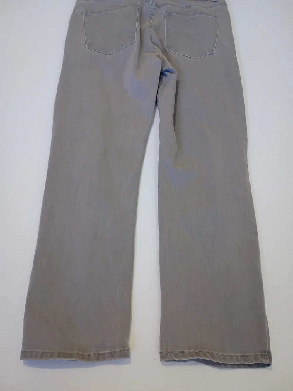 Born Primitive Gray Ultra Stretch Denim jeans size 34x30 Casual Neutral